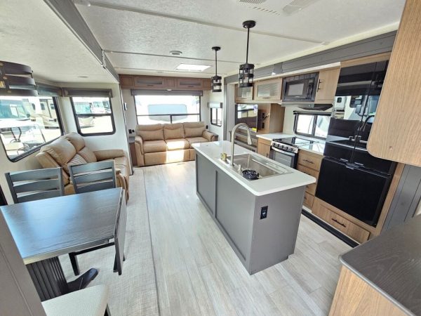 2025 Forest River Wildcat Maxx 278RLX - Image 9