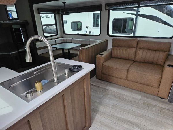 2025 Forest River Wildcat One 264BHX - Image 8