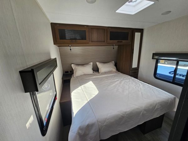 2025 Forest River Wildcat One 264BHX - Image 11