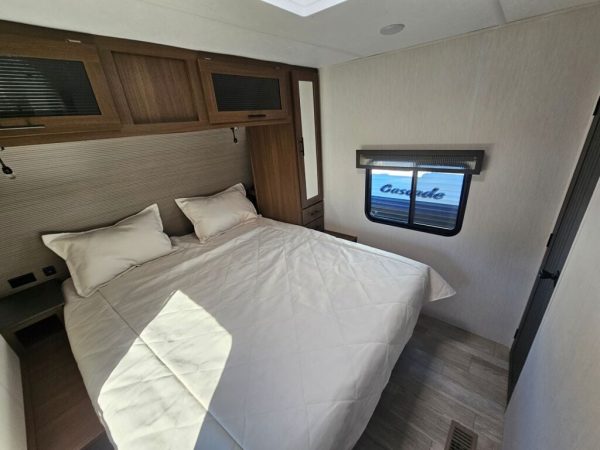 2025 Forest River Wildcat One 264BHX - Image 12