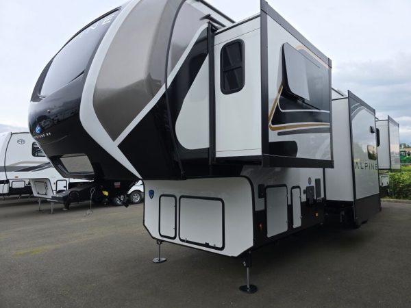 2025 Keystone Alpine 3700FL - Image 3