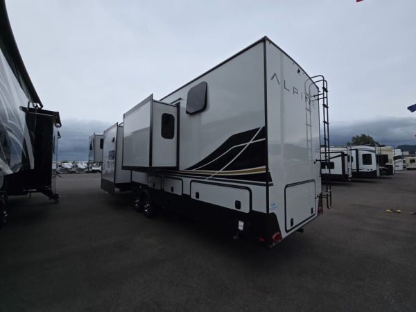 2025 Keystone Alpine 3700FL - Image 4