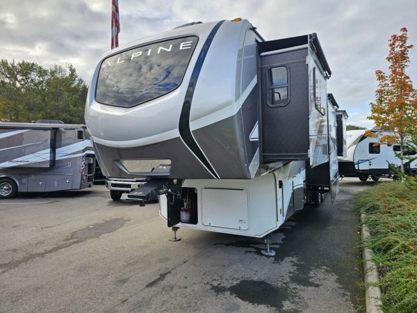 2025 Keystone Alpine 3712KB - Image 2