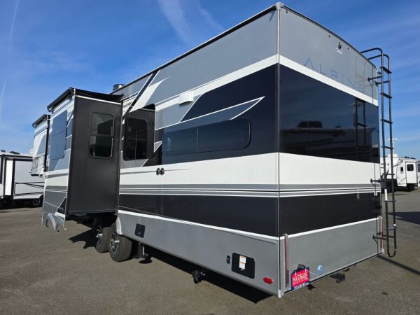 2025 Keystone Alpine 3910RK - Image 3