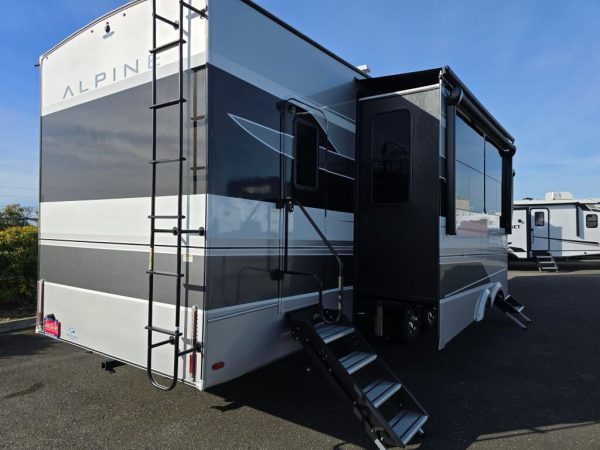 2025 Keystone Alpine 3910RK - Image 4
