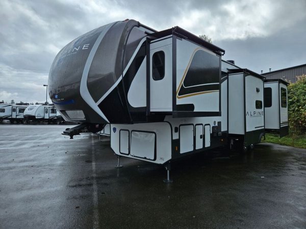 2025 Keystone Alpine Avalanche Edition 338GK - Image 2