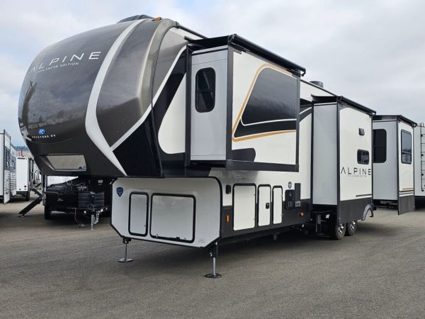 2025 Keystone Alpine Avalanche Edition 338GK - Image 2