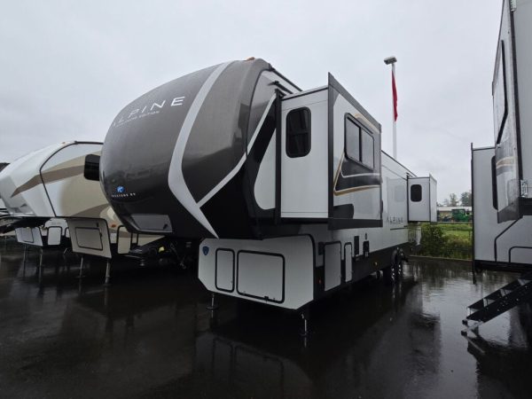 2025 Keystone Alpine Avalanche Edition 346FL - Image 2
