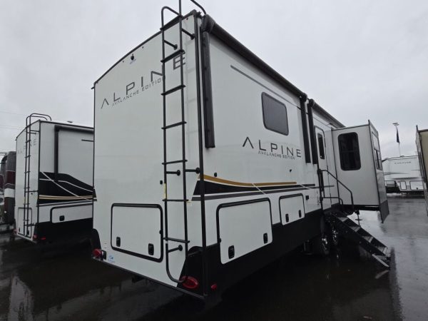 2025 Keystone Alpine Avalanche Edition 346FL - Image 3