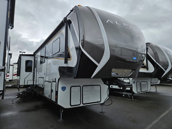 2025 Keystone Alpine Avalanche Edition 379MB - Image 25