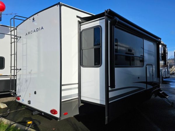 2025 Keystone Arcadia Super Lite 294SLRD - Image 4