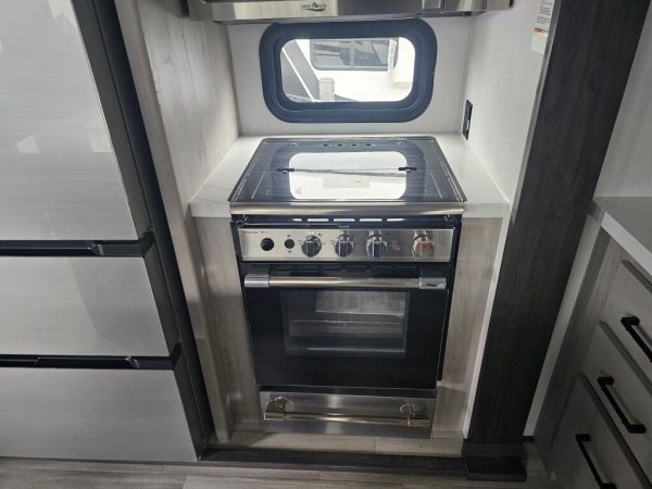 2025 Keystone Fuzion 373 - Image 22