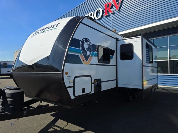 2025 Keystone Passport Super Lite 229BH - Image 3