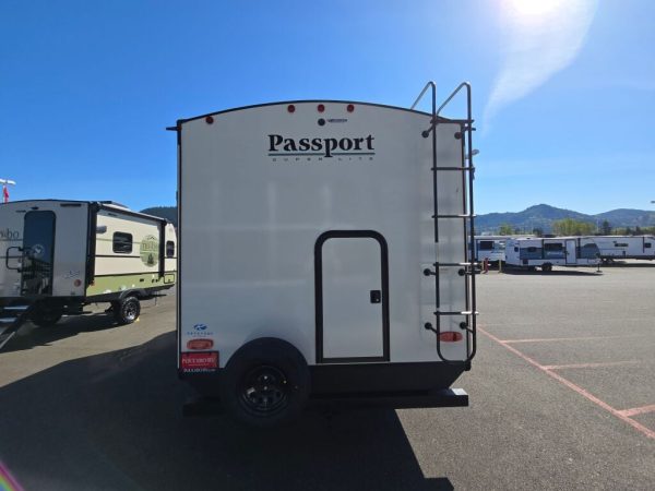 2025 Keystone Passport Super Lite 229BH - Image 7