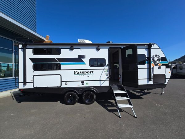 2025 Keystone Passport Super Lite 229BH - Image 10