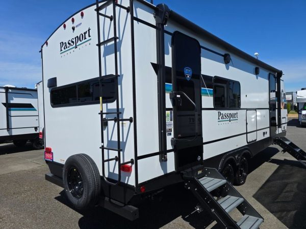 2025 Keystone Passport Super Lite 2450RKWE - Image 8
