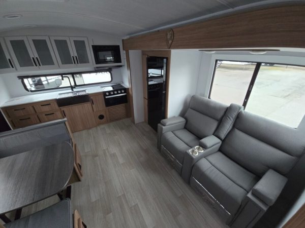 2025 Keystone Passport Super Lite 2450RKWE - Image 12