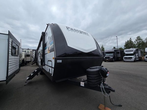 2025 Keystone Passport Super Lite 2605RBWE - Image 2