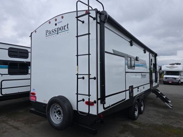 2025 Keystone Passport Super Lite 2605RBWE - Image 8