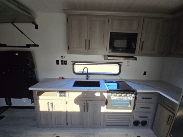 2025 Keystone Raptor Carbon 29WFO - Image 7