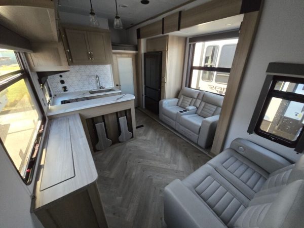 2025 Keystone Raptor Carbon 360 - Image 5