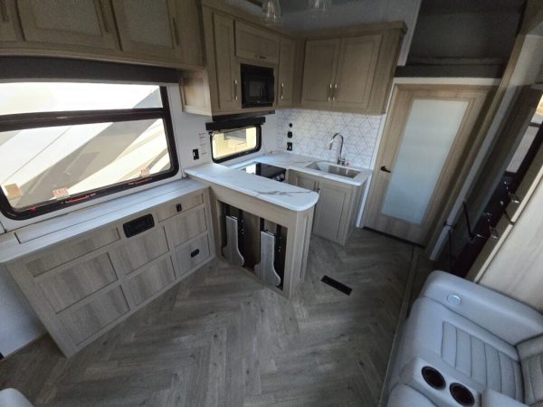 2025 Keystone Raptor Carbon 360 - Image 6