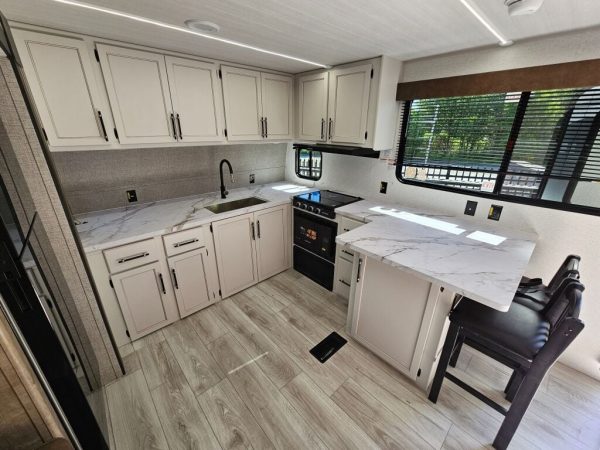 2025 Keystone Springdale 241FKWE - Image 14