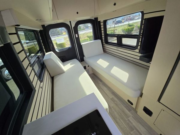 2025 Pleasure-Way Plateau TW - Image 15