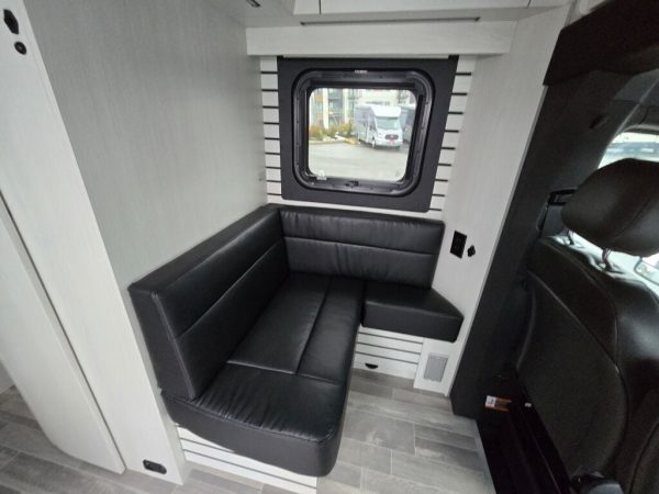 2025 Pleasure-Way Plateau XLRB Base - Image 6
