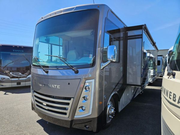 2025 Thor Motor Coach Luminate MM30 - Image 2