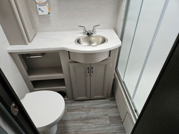 2025 Thor Motor Coach Luminate MM30 - Image 8