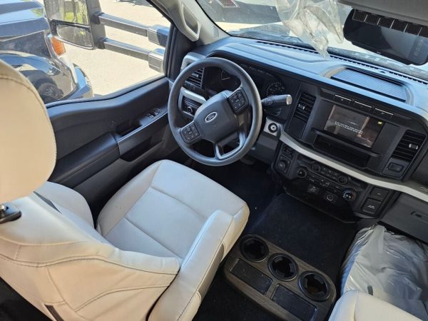 2025 Thor Motor Coach Omni AX29 - Image 9
