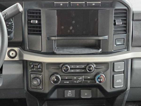 2025 Thor Motor Coach Omni XG32 - Image 21