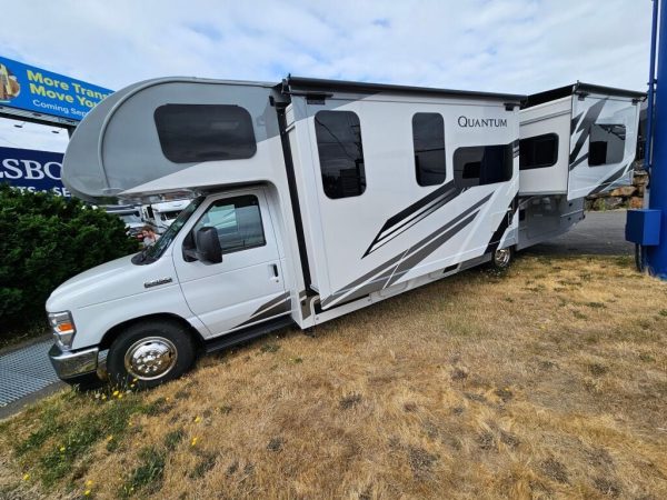 2025 Thor Motor Coach Quantum KW29 - Image 2