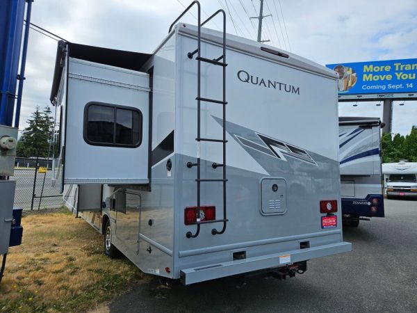 2025 Thor Motor Coach Quantum KW29 - Image 3