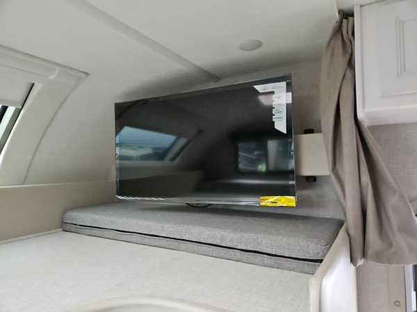2025 Thor Motor Coach Quantum LC24 - Image 12