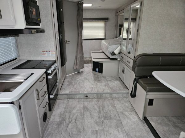 2025 Thor Motor Coach Quantum LC24 - Image 7