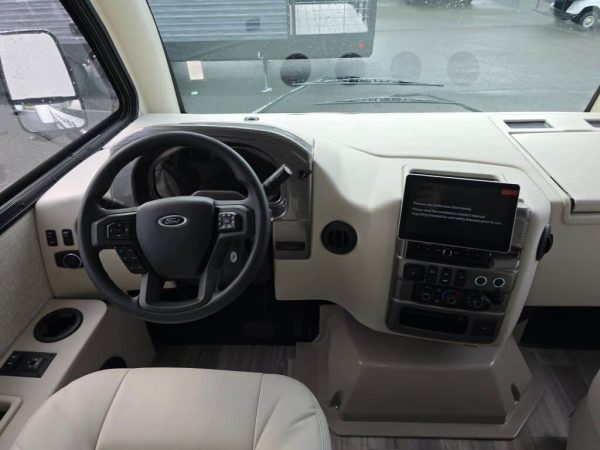 2025 Thor Motor Coach Vegas 24.1 - Image 5