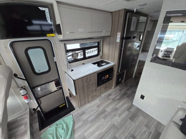 2025 Thor Motor Coach Vegas 24.1 - Image 7