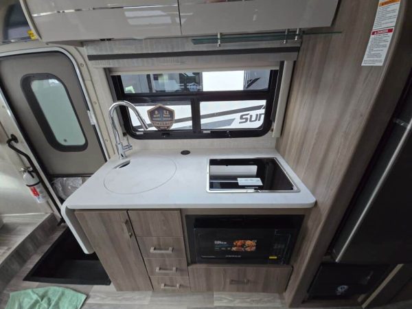 2025 Thor Motor Coach Vegas 24.1 - Image 9