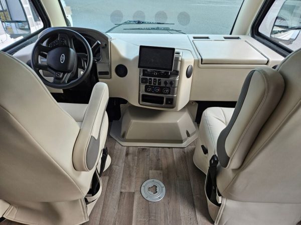 2025 Thor Motor Coach Vegas 26.1 - Image 5