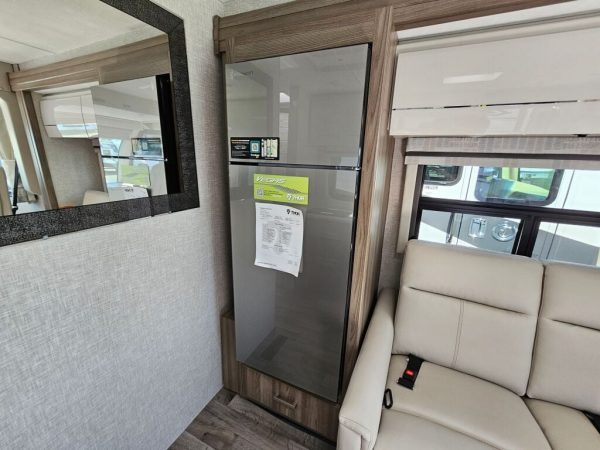 2025 Thor Motor Coach Vegas 26.1 - Image 18