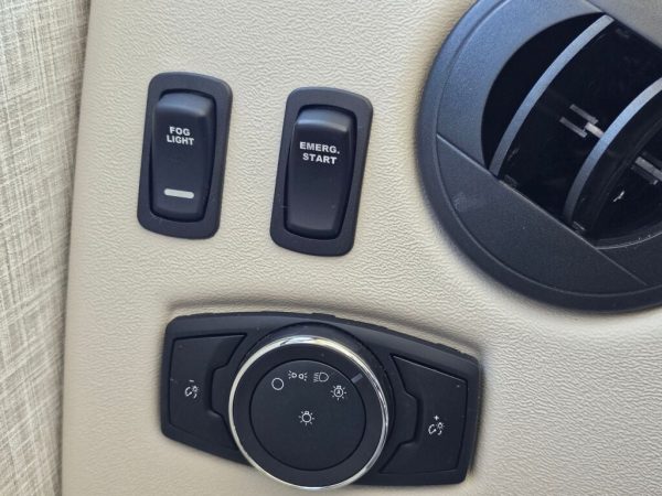 2025 Thor Motor Coach Vegas 26.1 - Image 33