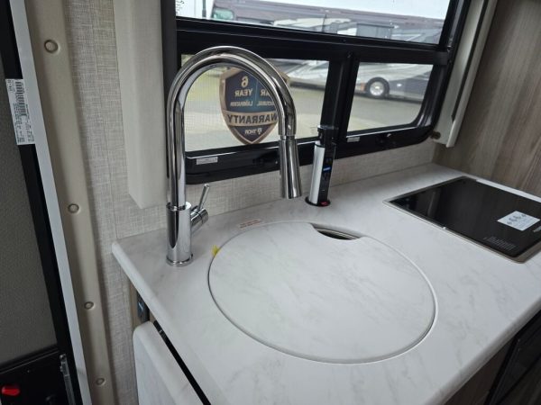 2025 Thor Motor Coach Vegas 26.2 - Image 18