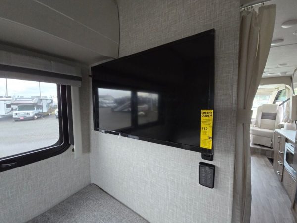 2025 Thor Motor Coach Vegas 26.2 - Image 29