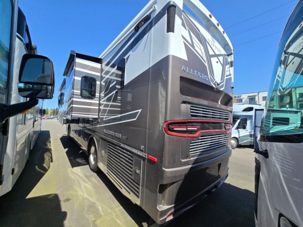 2025 Tiffin Motorhomes Allegro Bus 35CP - Image 2