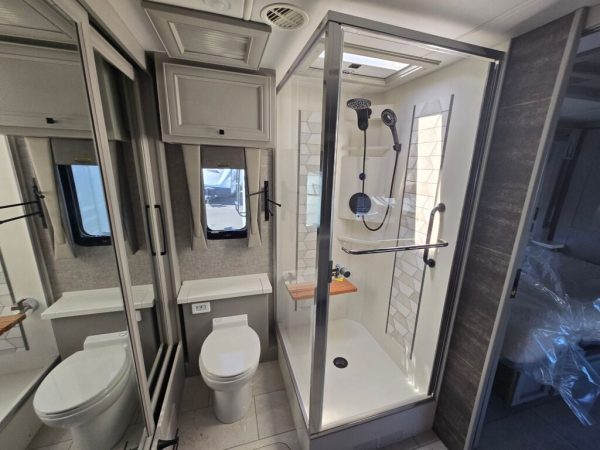 2025 Tiffin Motorhomes Allegro Bus 35CP - Image 18