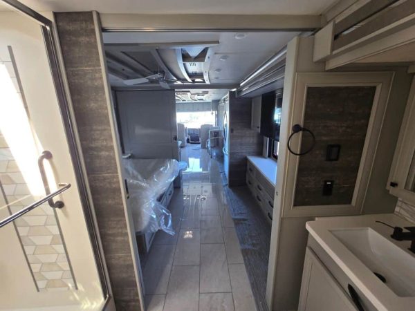 2025 Tiffin Motorhomes Allegro Bus 35CP - Image 20