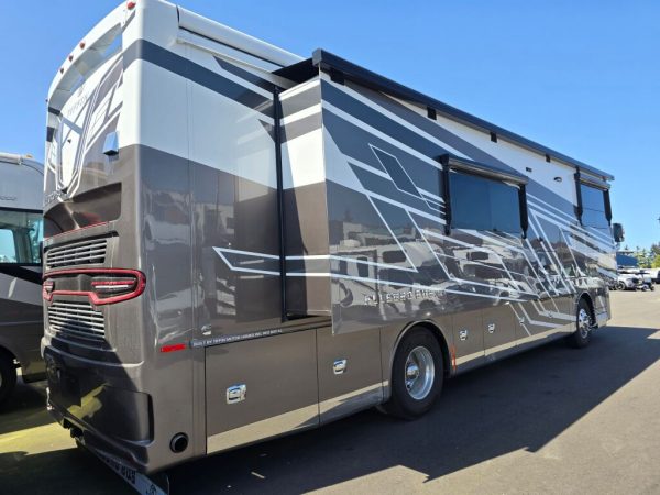 2025 Tiffin Motorhomes Allegro Bus 35CP - Image 3