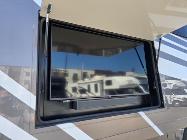 2025 Tiffin Motorhomes Allegro Bus 35CP - Image 4